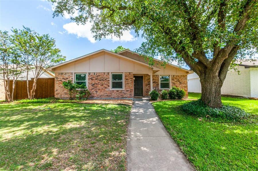 Property photo for 3014 Silverdale Lane, Garland, TX
