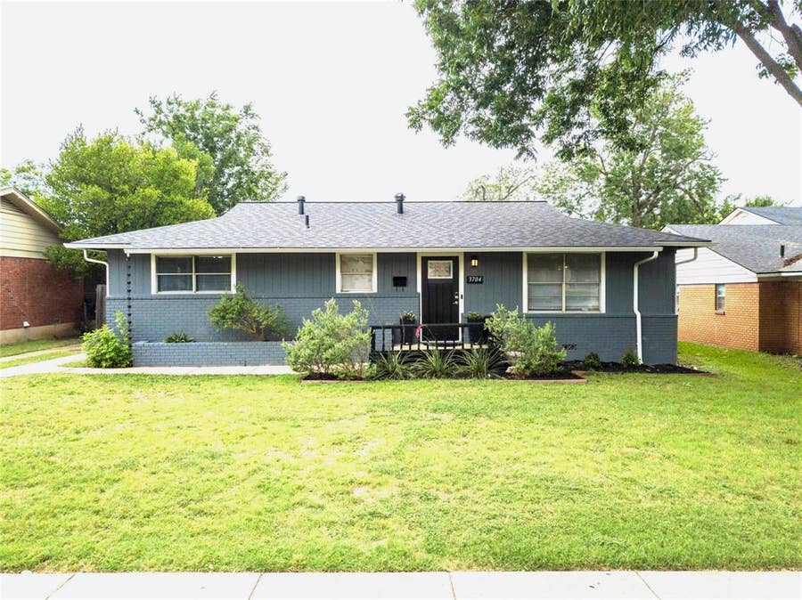 Property photo for 3704 Stadium Drive, Fort Worth, TX