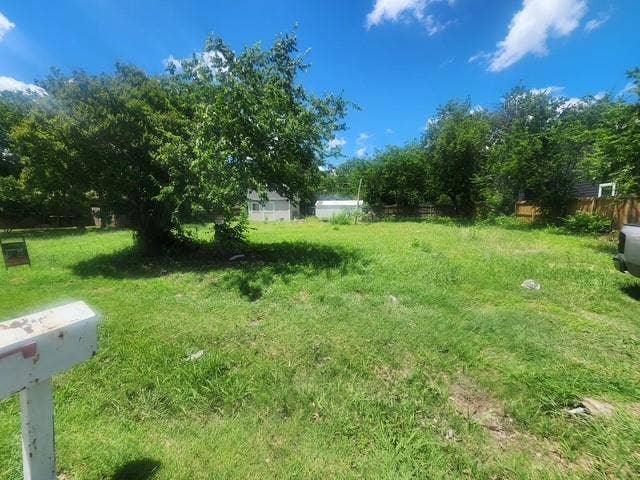 Property photo for 1117 Bell Street, Arlington, TX