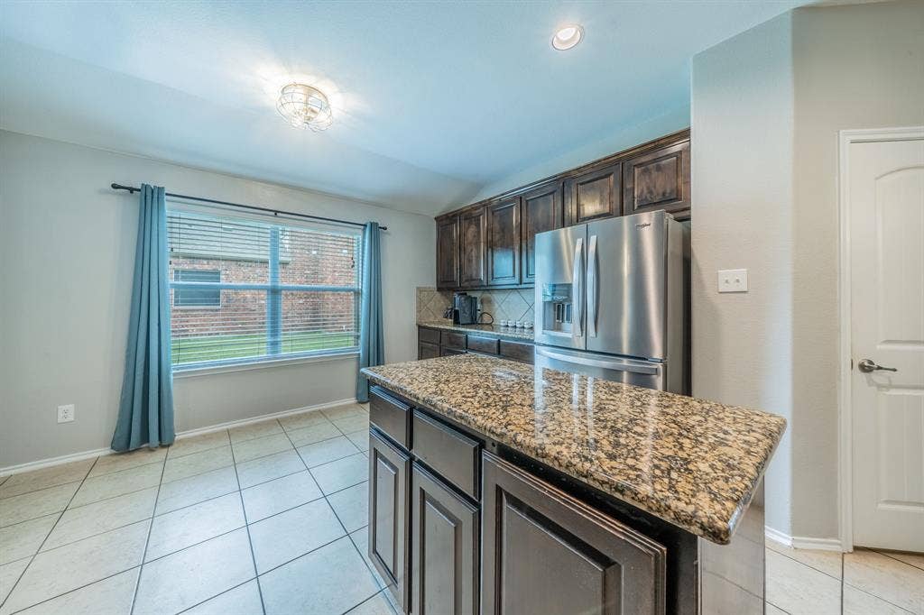 1050 Hidden Lakes Way, Rockwall, TX 75087 1050 Hidden Lakes Way, Rockwall, TX 75087
