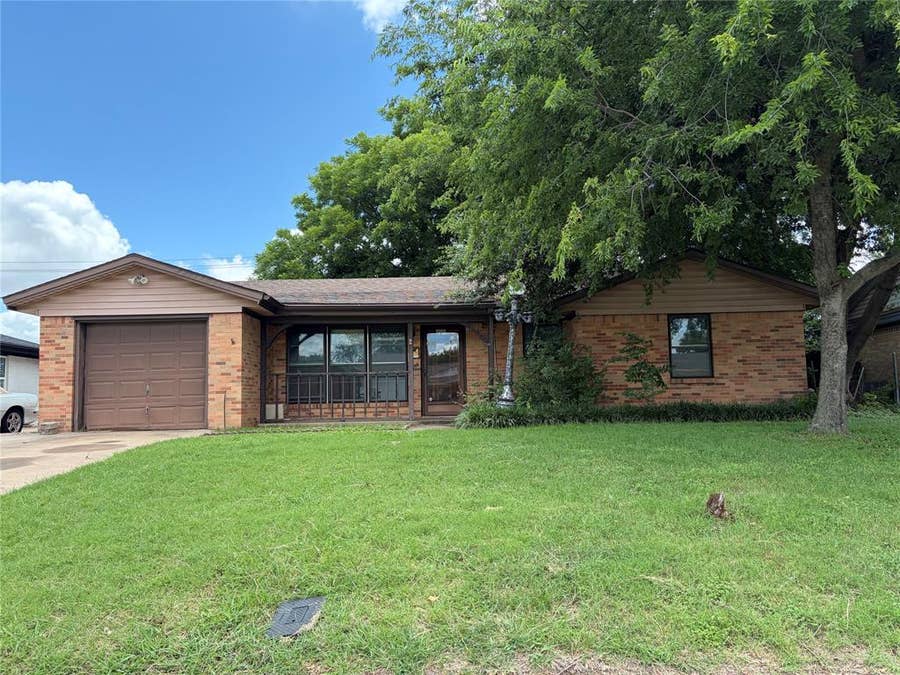 Property photo for 2036 Salem Street, Irving, TX