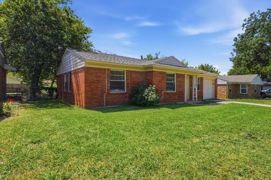 Property photo for 4311 Scottsdale Drive, Mesquite, TX