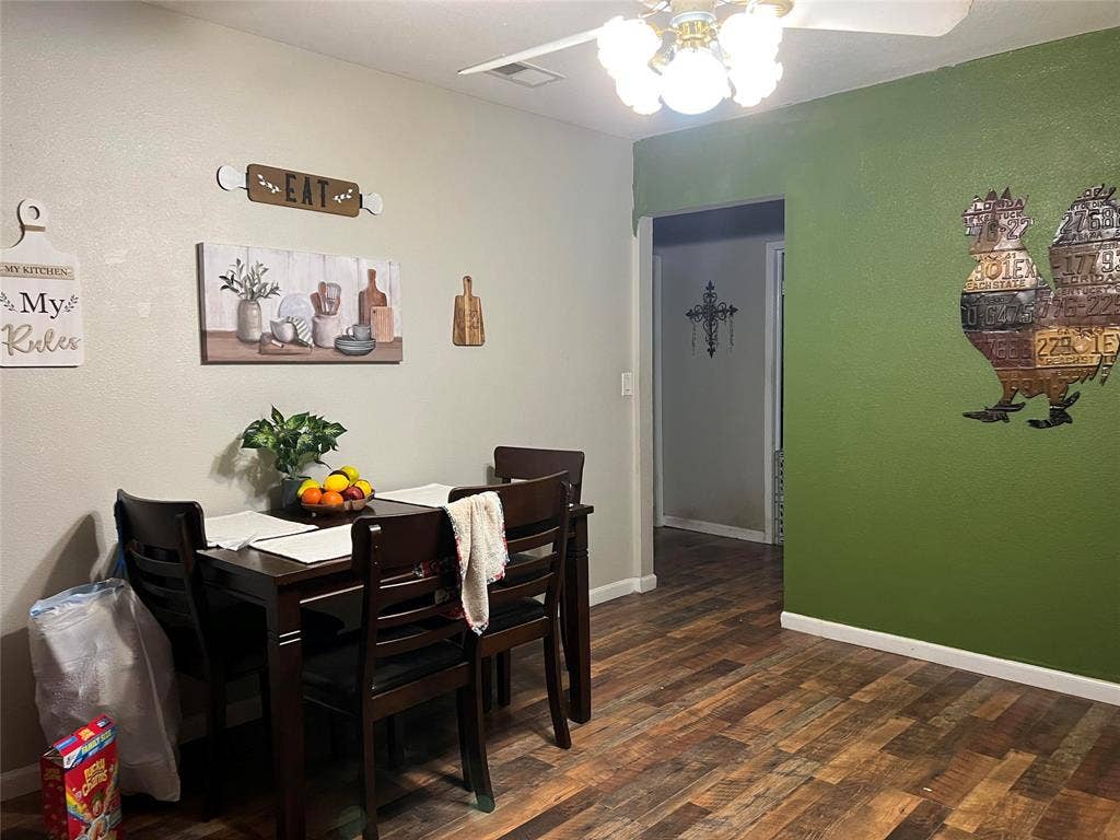 232 Railroad Drive, Mabank, TX 75147 Kitchen dining combo