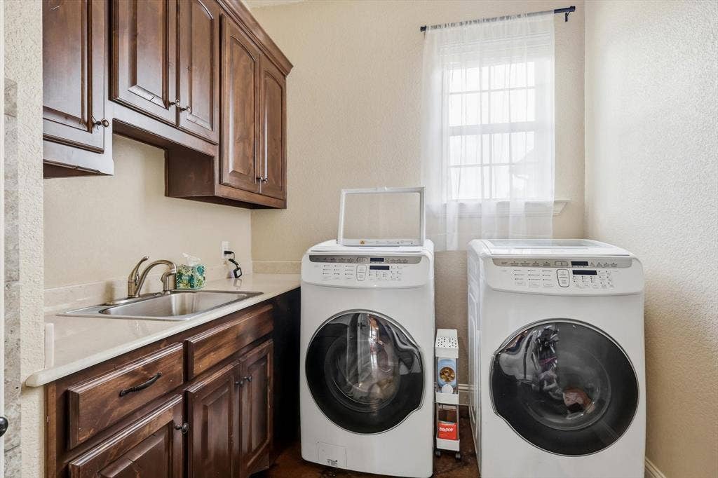 1040 Lighthouse Court, Grand Prairie, TX 75104 1040 Lighthouse Court, Grand Prairie, TX 75104