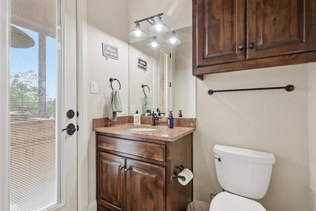 1040 Lighthouse Court, Grand Prairie, TX 75104 1040 Lighthouse Court, Grand Prairie, TX 75104