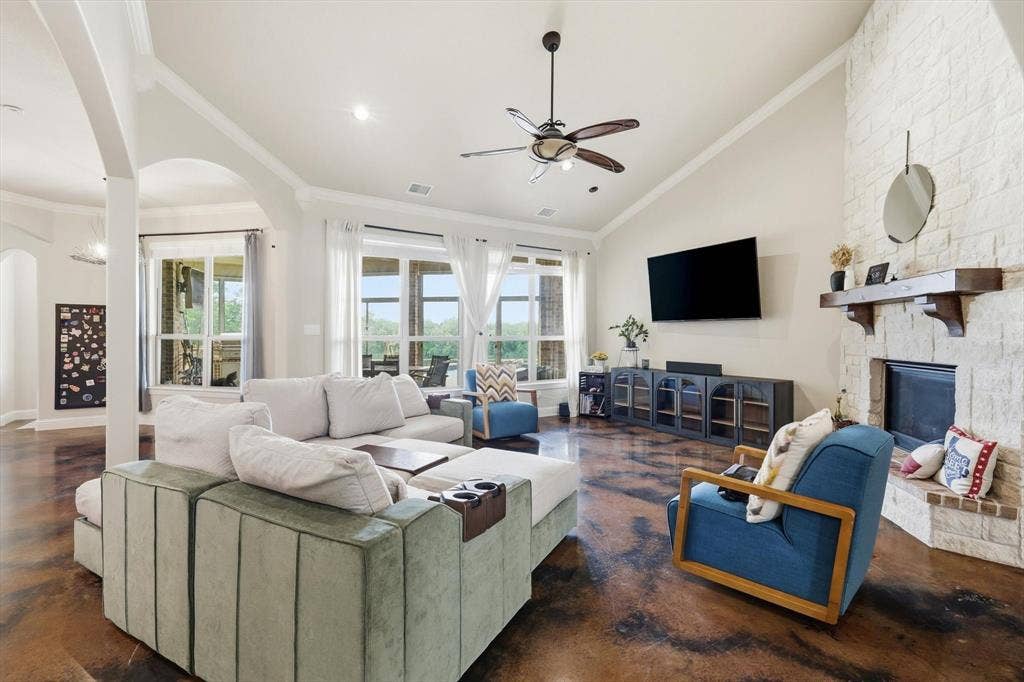 1040 Lighthouse Court, Grand Prairie, TX 75104 1040 Lighthouse Court, Grand Prairie, TX 75104