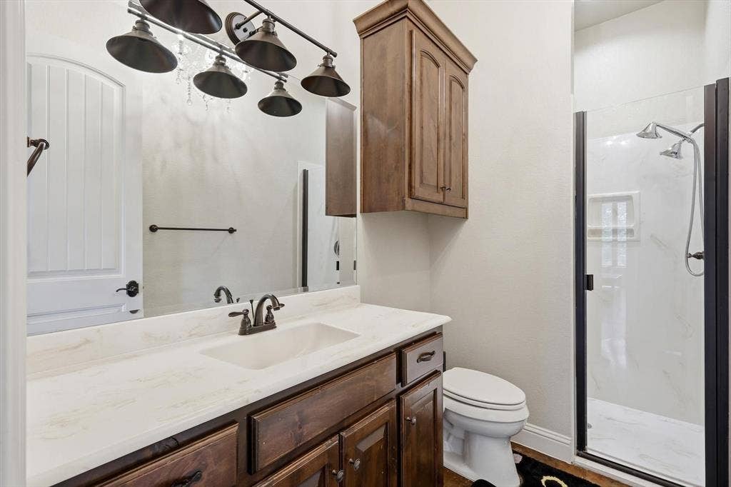 1040 Lighthouse Court, Grand Prairie, TX 75104 1040 Lighthouse Court, Grand Prairie, TX 75104