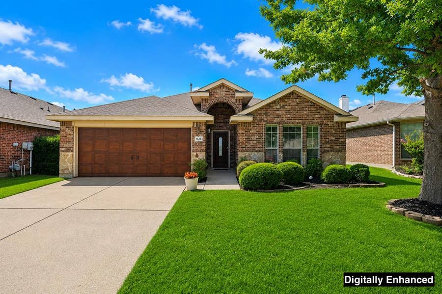 Property photo for 1429 Applegate Way, Royse City, TX