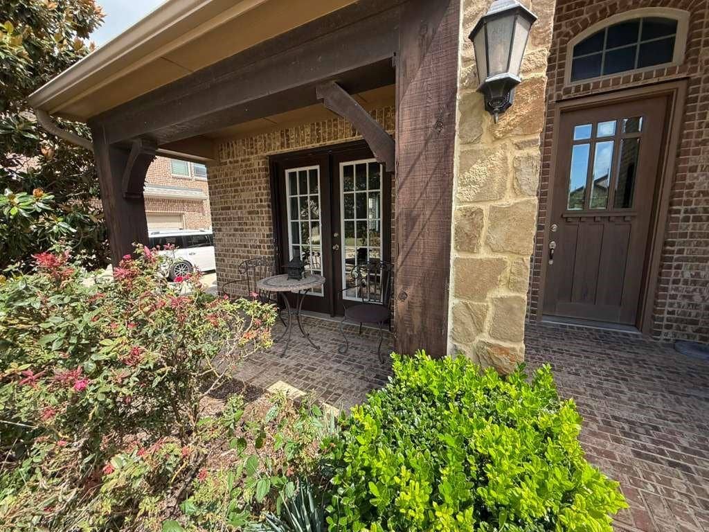 3221 Le Manns Street, Midlothian, TX 76065 3221 Le Manns Street, Midlothian, TX 76065