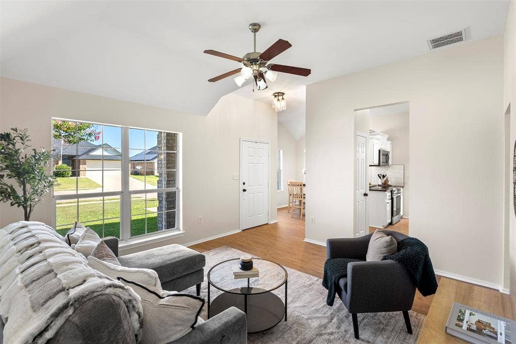 620 Brenna Road, Waxahachie, TX 75165 620 Brenna Road, Waxahachie, TX 75165