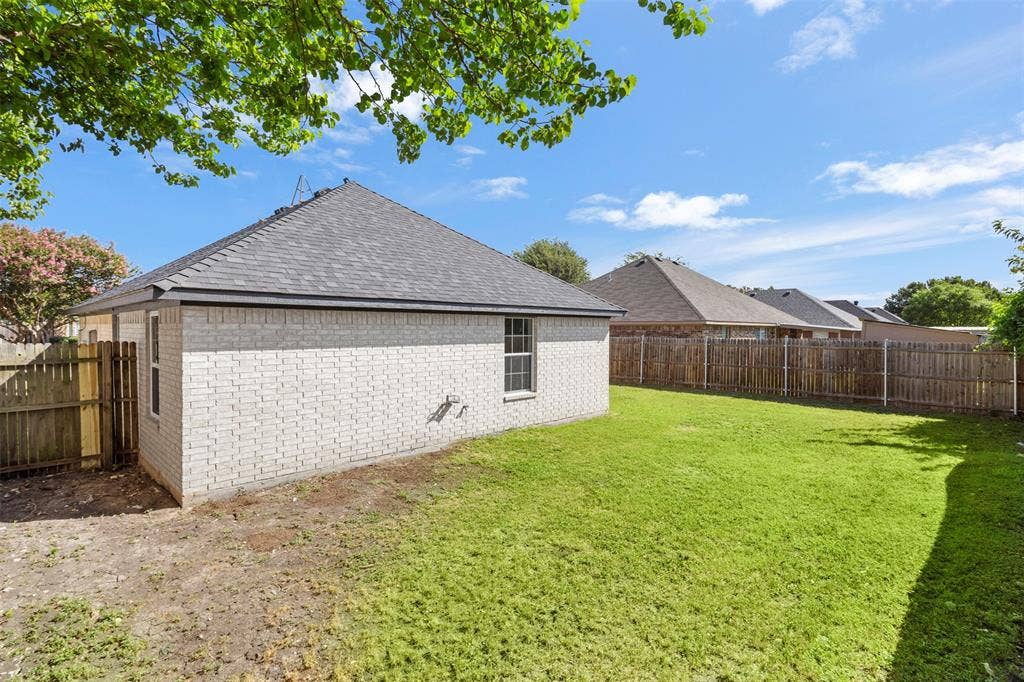 620 Brenna Road, Waxahachie, TX 75165 620 Brenna Road, Waxahachie, TX 75165