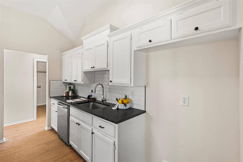 620 Brenna Road, Waxahachie, TX 75165 620 Brenna Road, Waxahachie, TX 75165