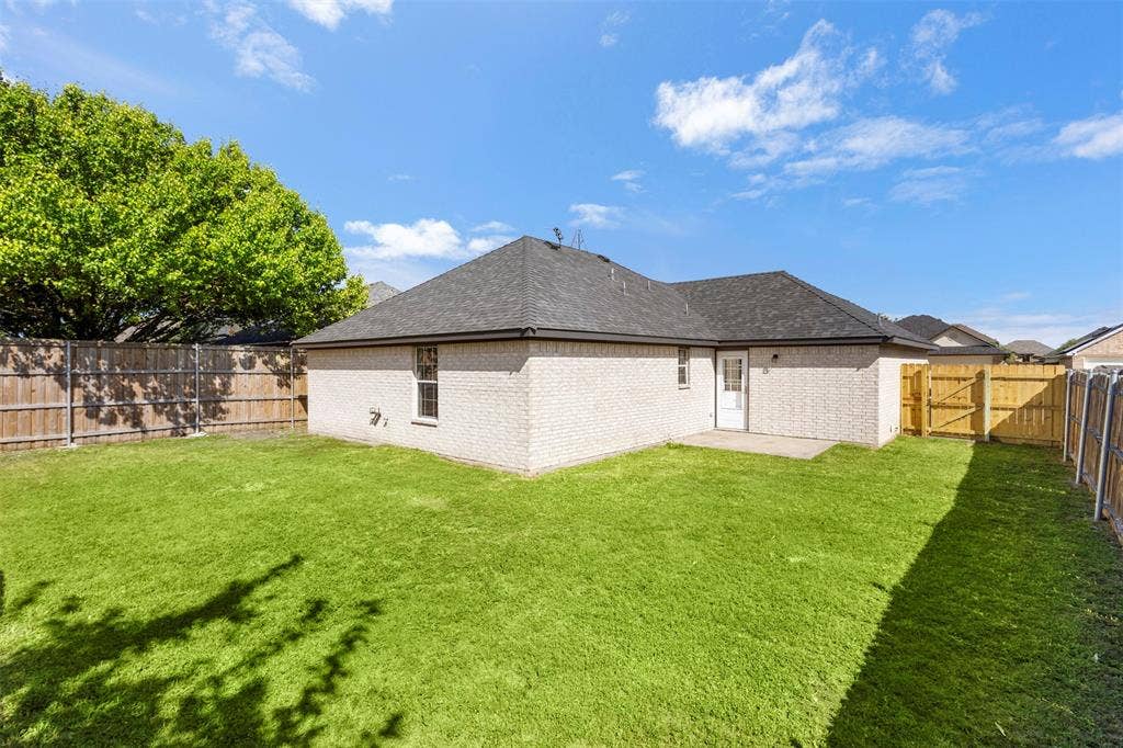 620 Brenna Road, Waxahachie, TX 75165 620 Brenna Road, Waxahachie, TX 75165