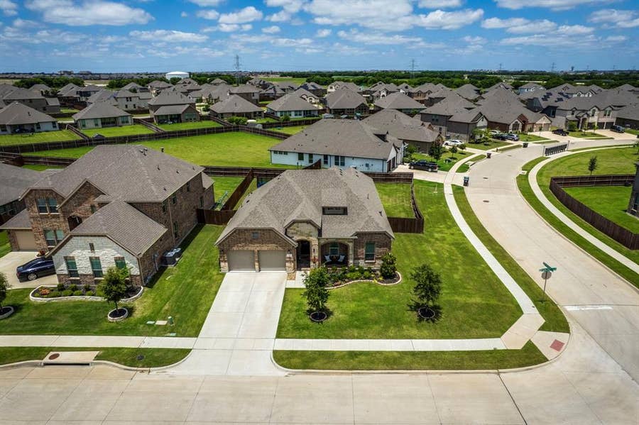 Property photo for 3660 Twin Pines Drive, Grand Prairie, TX