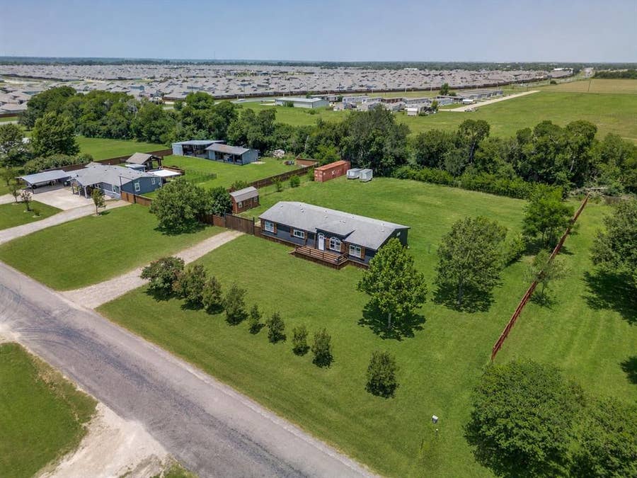 Property photo for 5715 Shady Hill Circle, Princeton, TX