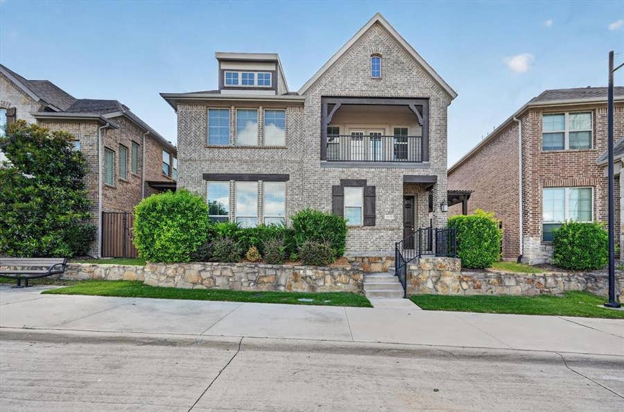 Property photo for 2439 Southgate Drive, Richardson, TX
