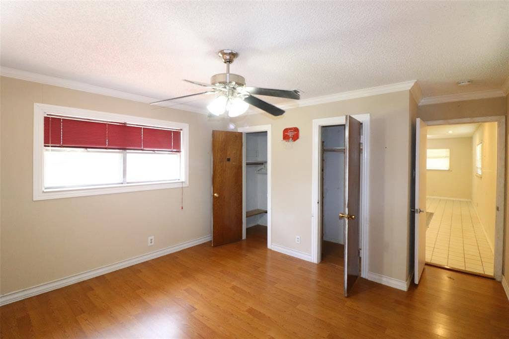 600 Livingston Drive, Hurst, TX 76053 600 Livingston Drive, Hurst, TX 76053
