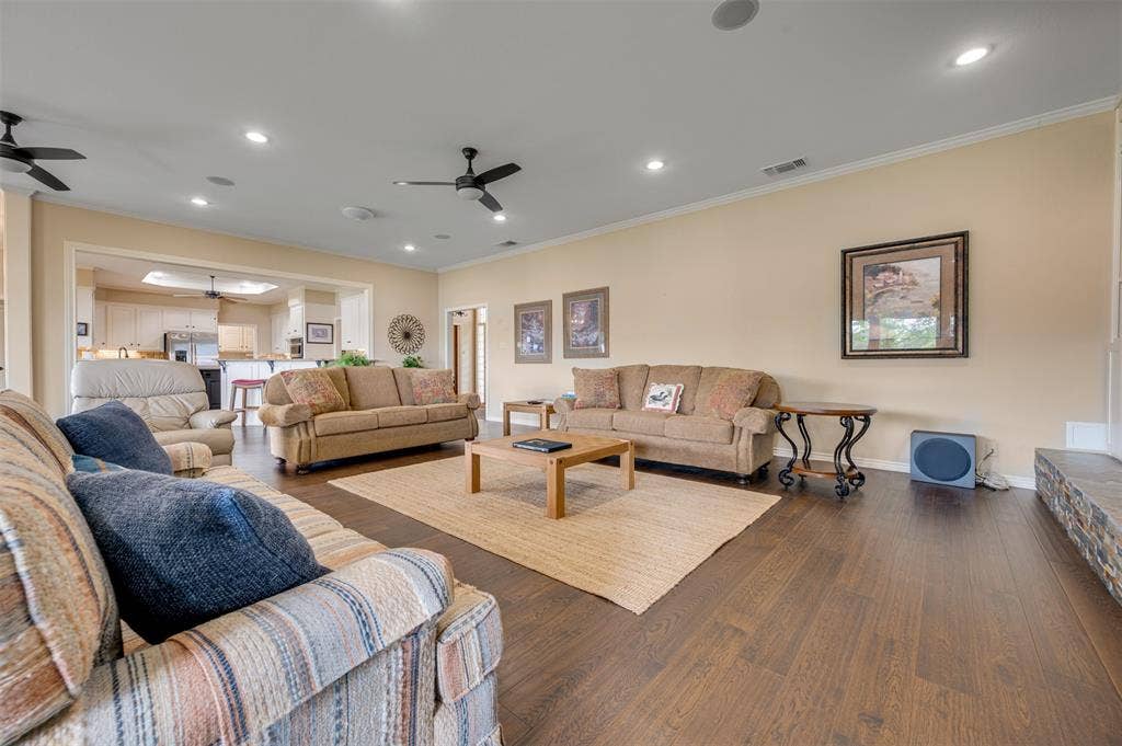 112 Marina Drive, Bullard, TX 75757 112 Marina Drive, Bullard, TX 75757