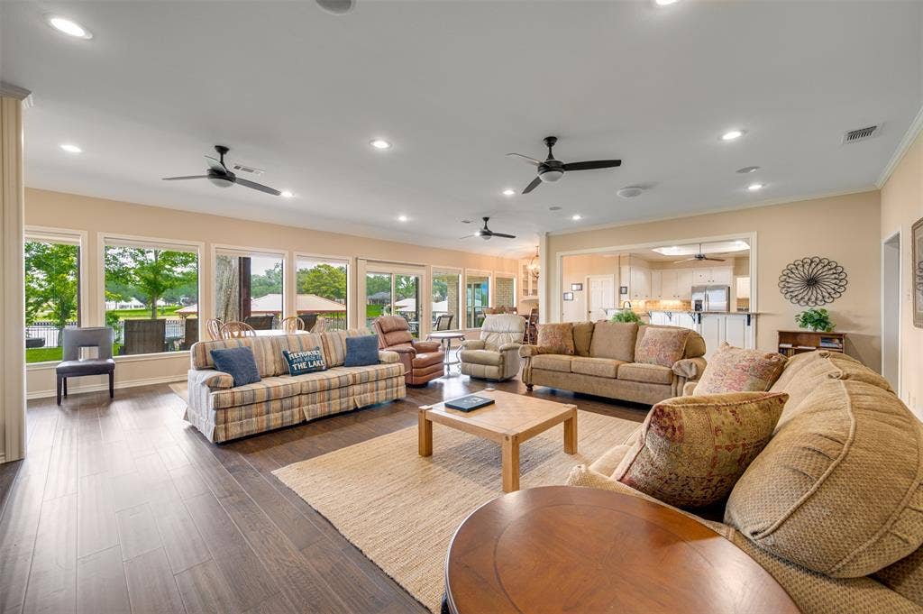 112 Marina Drive, Bullard, TX 75757 112 Marina Drive, Bullard, TX 75757