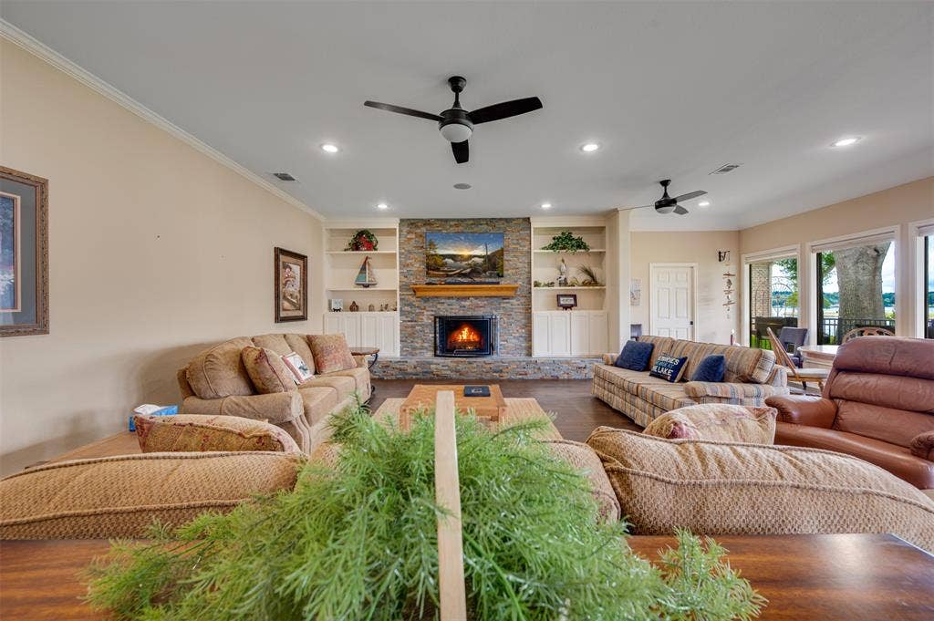 112 Marina Drive, Bullard, TX 75757 112 Marina Drive, Bullard, TX 75757