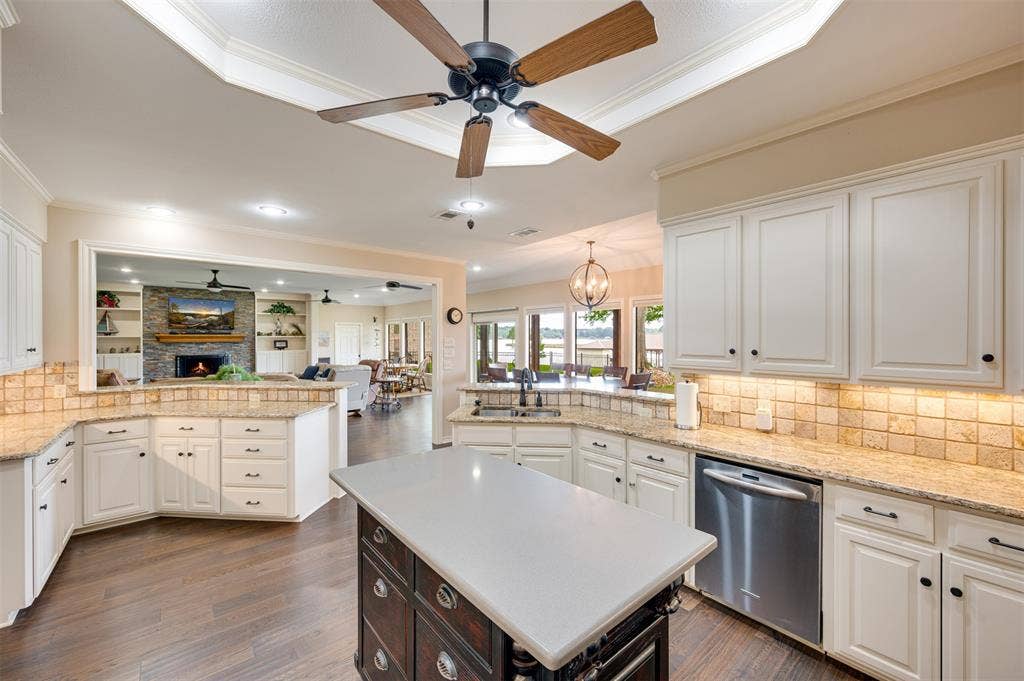 112 Marina Drive, Bullard, TX 75757 112 Marina Drive, Bullard, TX 75757