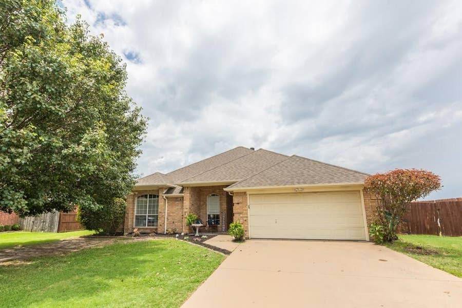 Property photo for 6900 Jacquline Boulevard, Greenville, TX