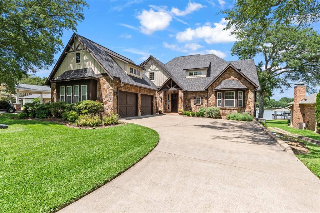 229 N Beverly Drive, Malakoff, TX 75148 229 N Beverly Drive, Malakoff, TX 75148