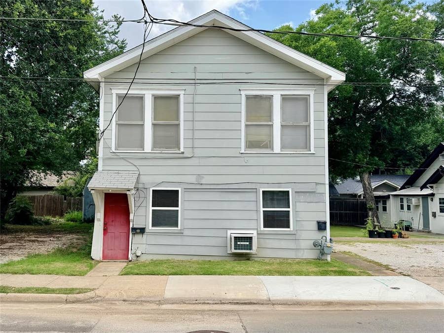 Property photo for 1004 Gregg Street, Denton, TX