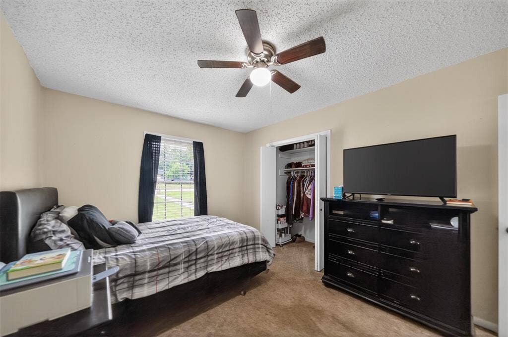 813 E Clinton Avenue, Athens, TX 75751 813 E Clinton Avenue, Athens, TX 75751