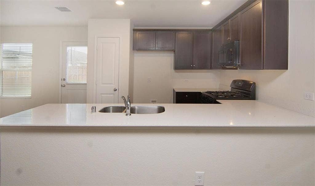 1106 Lady Bird Street, Ennis, TX 75119 1106 Lady Bird Street, Ennis, TX 75119