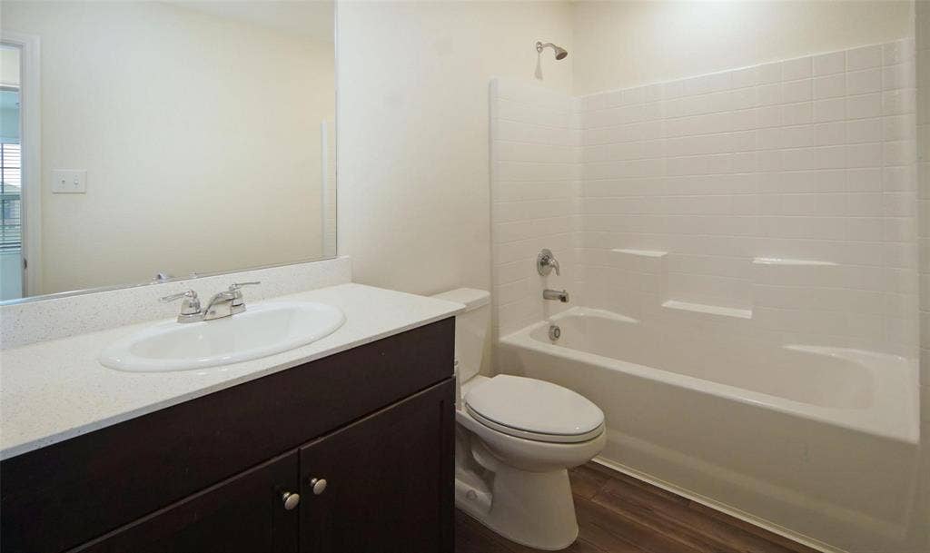 1106 Lady Bird Street, Ennis, TX 75119 1106 Lady Bird Street, Ennis, TX 75119