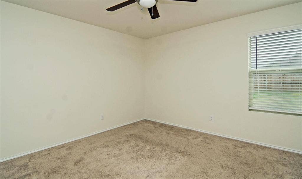 1106 Lady Bird Street, Ennis, TX 75119 1106 Lady Bird Street, Ennis, TX 75119