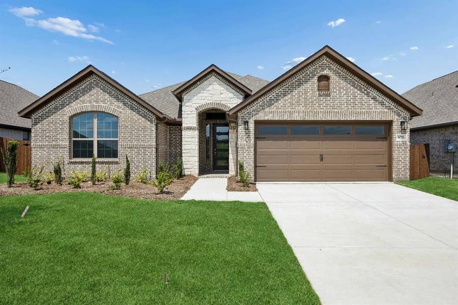Property photo for 1879 Silver Birch Road, Waxahachie, TX