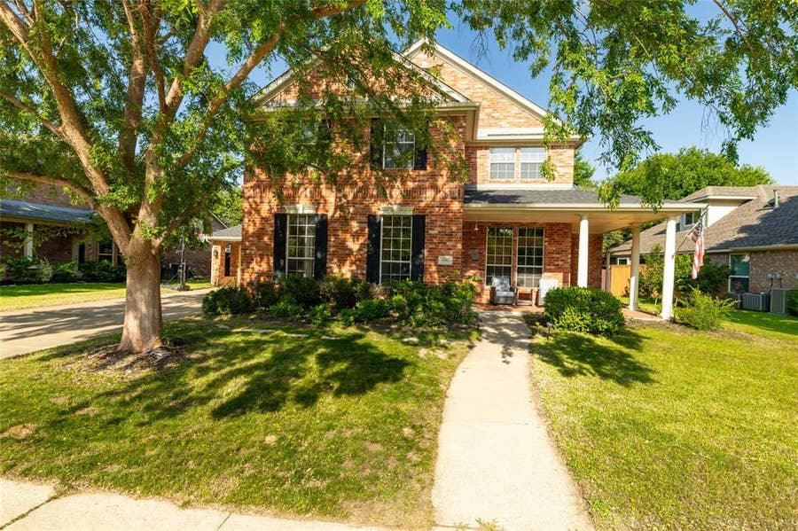Property photo for 4705 Hampshire Drive, Flower Mound, TX