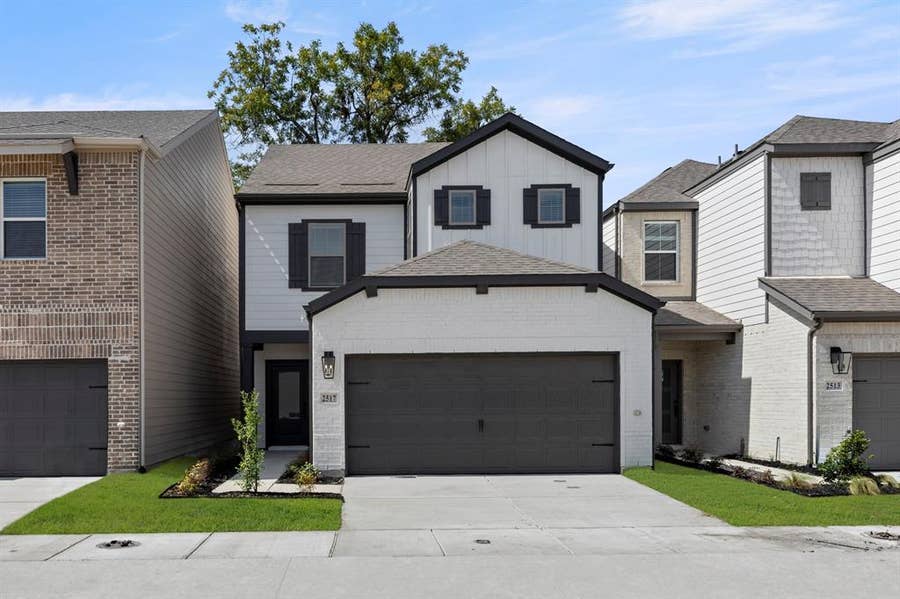 Property photo for 2517 Lost Maples Lane, Dallas, TX