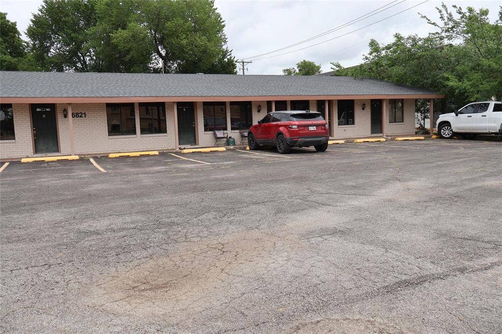 6821 Baker Boulevard, #C, D, E, Richland Hills, TX 76118 6821 Baker Boulevard, #C, D, E, Richland Hills, TX 76118