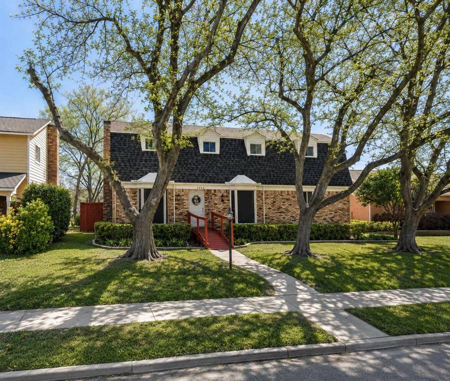 Property photo for 1122 Doss Drive, Garland, TX