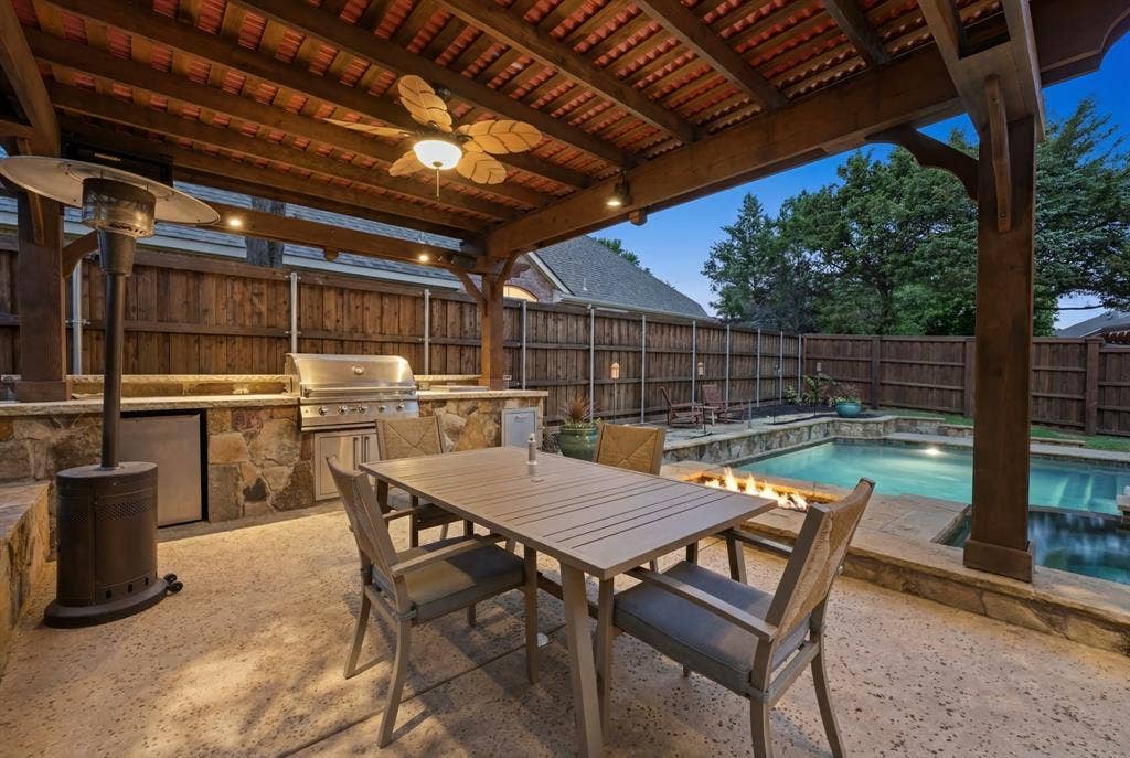 965 Fall Creek, Grapevine, TX 76051 965 Fall Creek, Grapevine, TX 76051