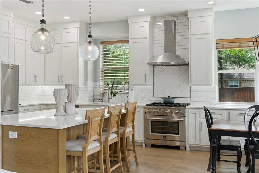 965 Fall Creek, Grapevine, TX 76051 965 Fall Creek, Grapevine, TX 76051
