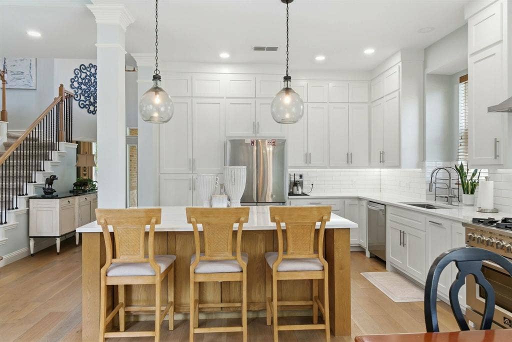 965 Fall Creek, Grapevine, TX 76051 965 Fall Creek, Grapevine, TX 76051