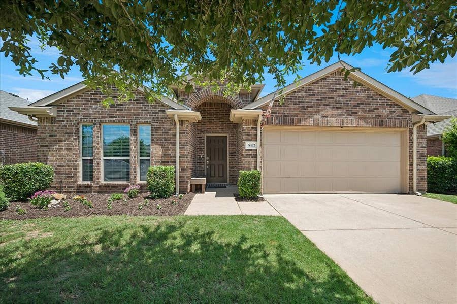 Property photo for 817 Hazels Way, Anna, TX
