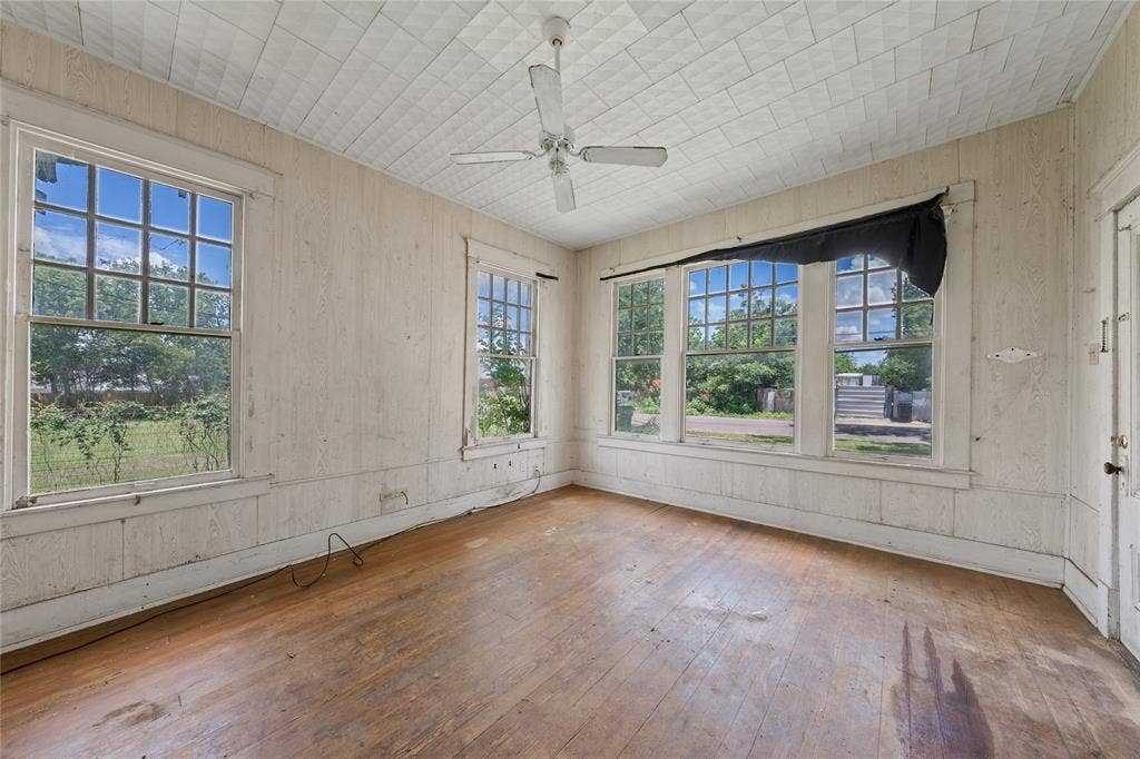2217 Ross Avenue, Waco, TX 76706 2217 Ross Avenue, Waco, TX 76706