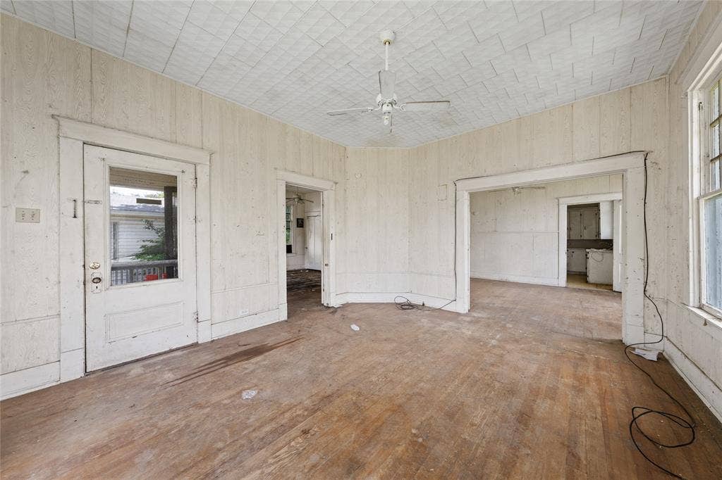 2217 Ross Avenue, Waco, TX 76706 2217 Ross Avenue, Waco, TX 76706