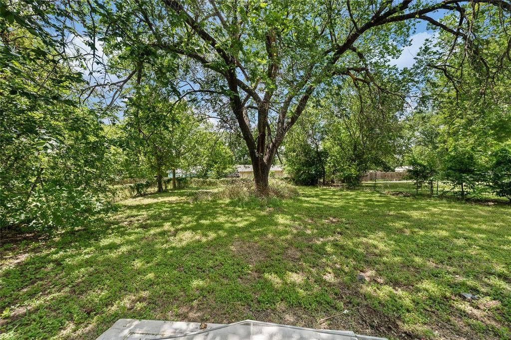 2217 Ross Avenue, Waco, TX 76706 2217 Ross Avenue, Waco, TX 76706