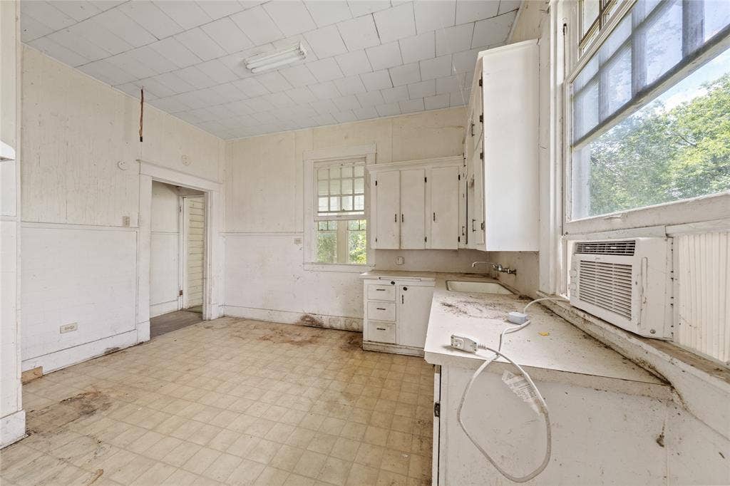 2217 Ross Avenue, Waco, TX 76706 2217 Ross Avenue, Waco, TX 76706