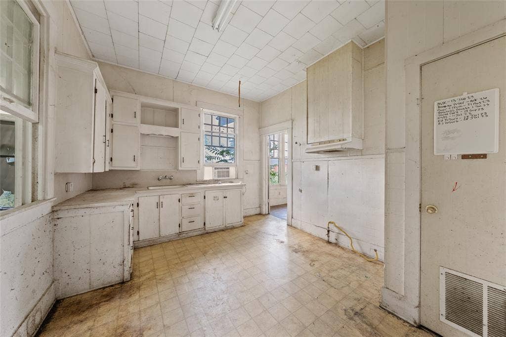 2217 Ross Avenue, Waco, TX 76706 2217 Ross Avenue, Waco, TX 76706