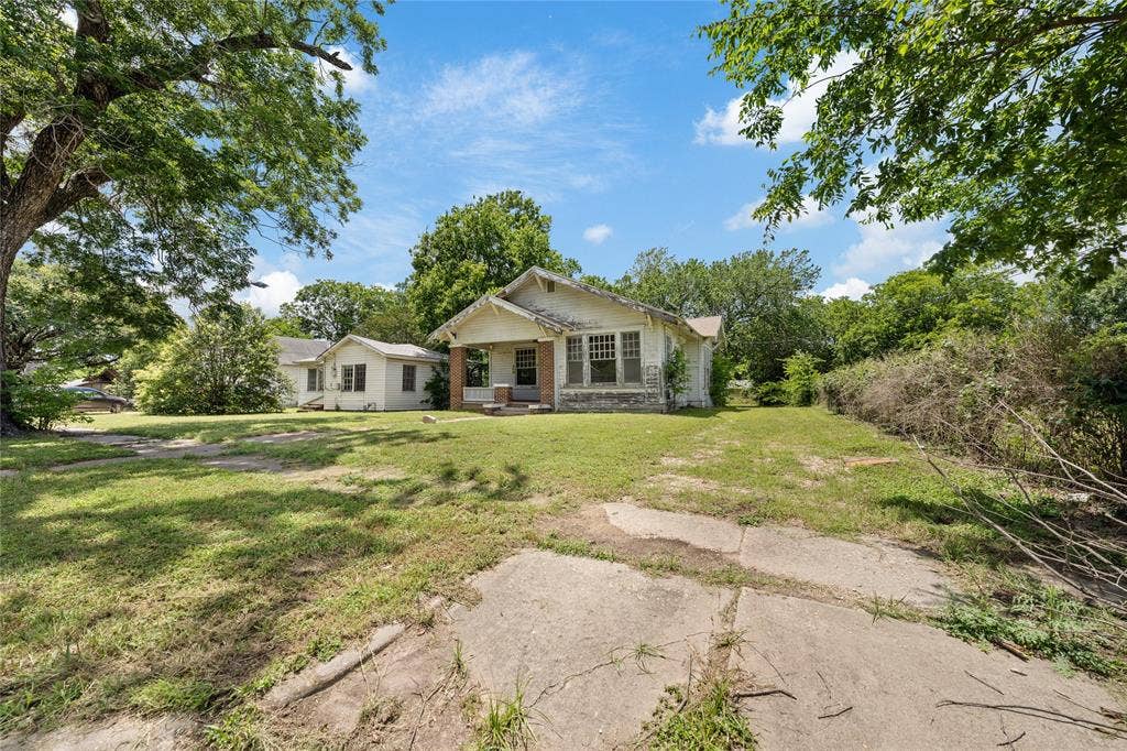 2217 Ross Avenue, Waco, TX 76706 2217 Ross Avenue, Waco, TX 76706