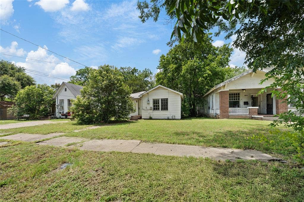 2221 Ross Avenue, Waco, TX 76706 2221 Ross Avenue, Waco, TX 76706
