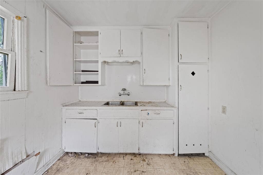 2221 Ross Avenue, Waco, TX 76706 2221 Ross Avenue, Waco, TX 76706