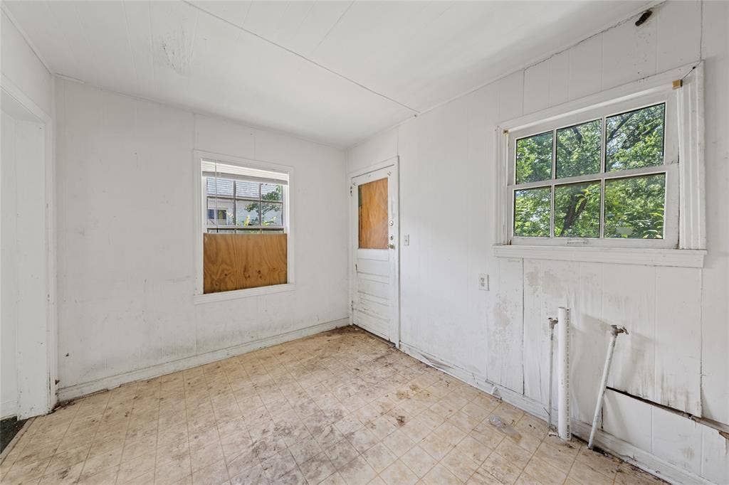2221 Ross Avenue, Waco, TX 76706 2221 Ross Avenue, Waco, TX 76706
